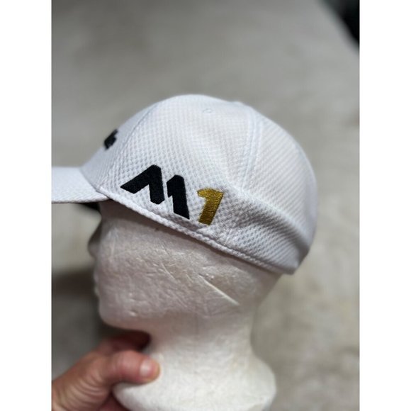TaylorMade performance white hat size L/XL - Picture 2 of 9